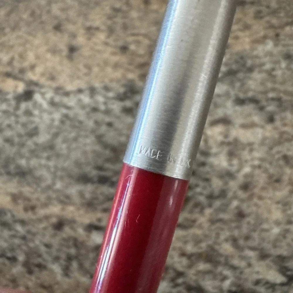 Parker JOTTER LI Burgundy Chrome Plastic Threads Ball Point Black Ink Works